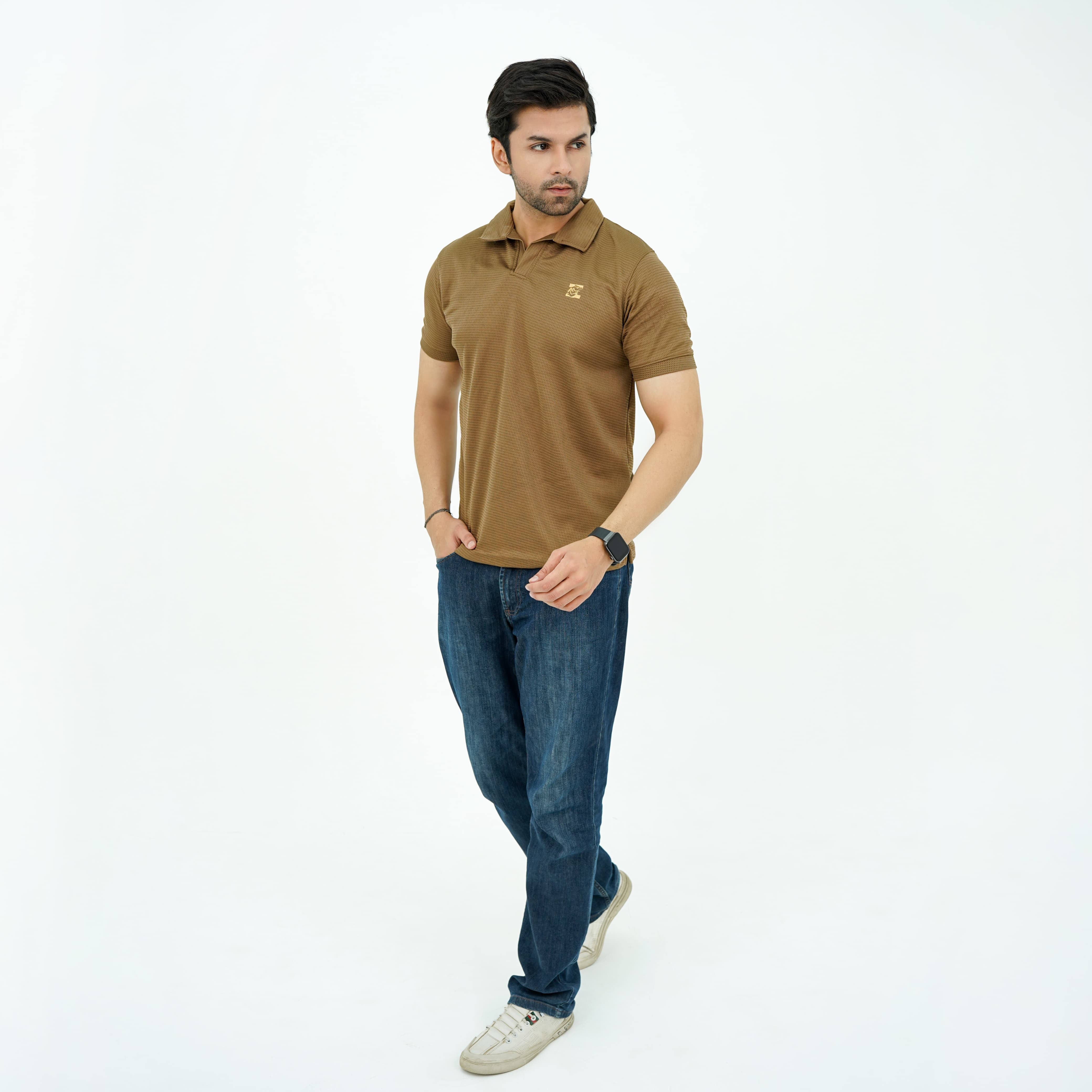 Zaimoon Waffle V-Neck Polo – Brown color