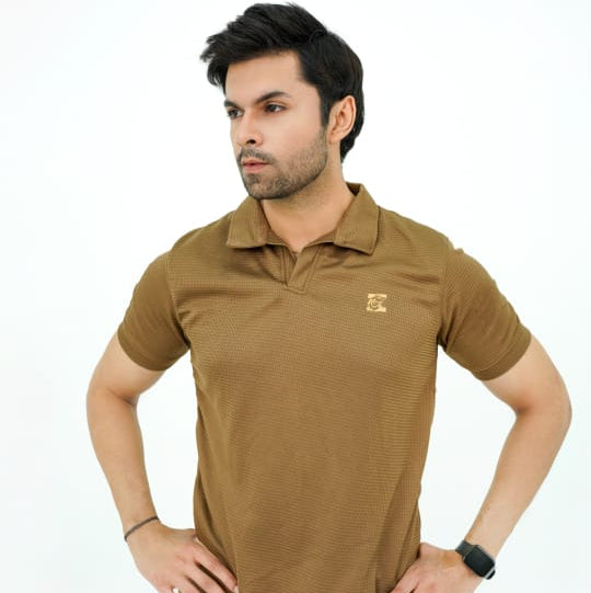Zaimoon Waffle V-Neck Polo – Brown color